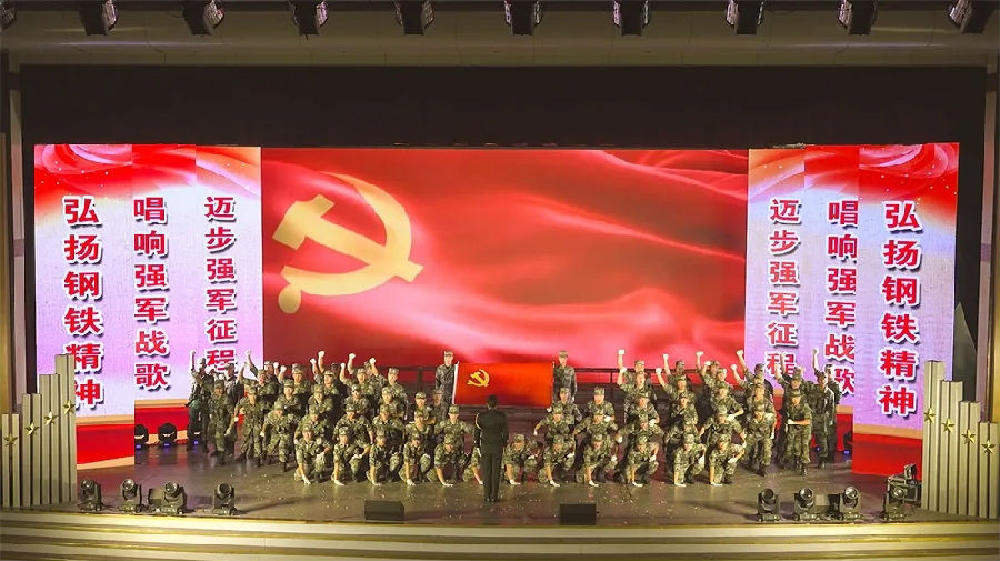  更衣室团结如一人，团队精神铸就钢铁之师